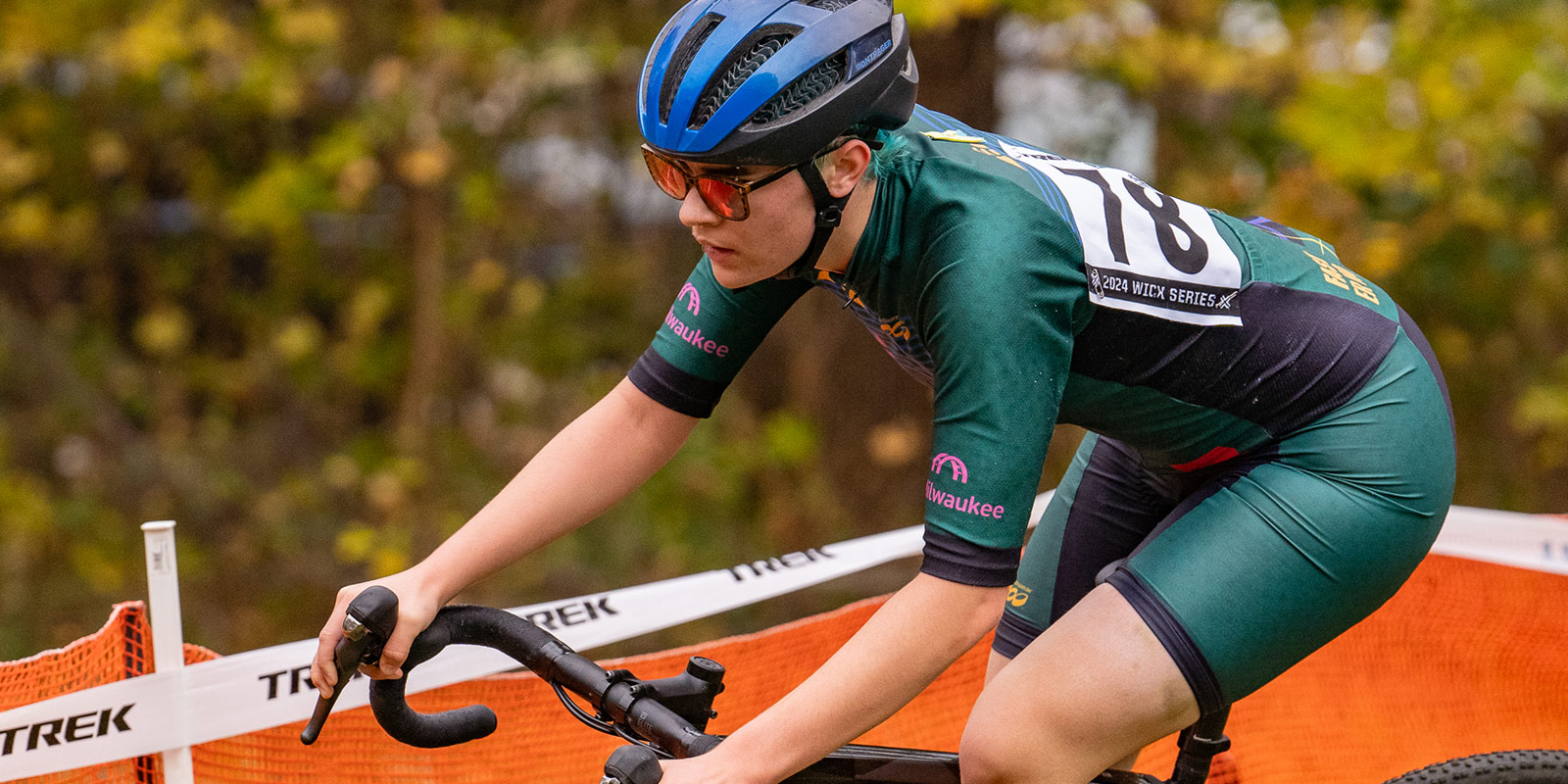 El B by Mitchell Vincent